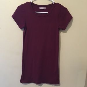 burgundy tee